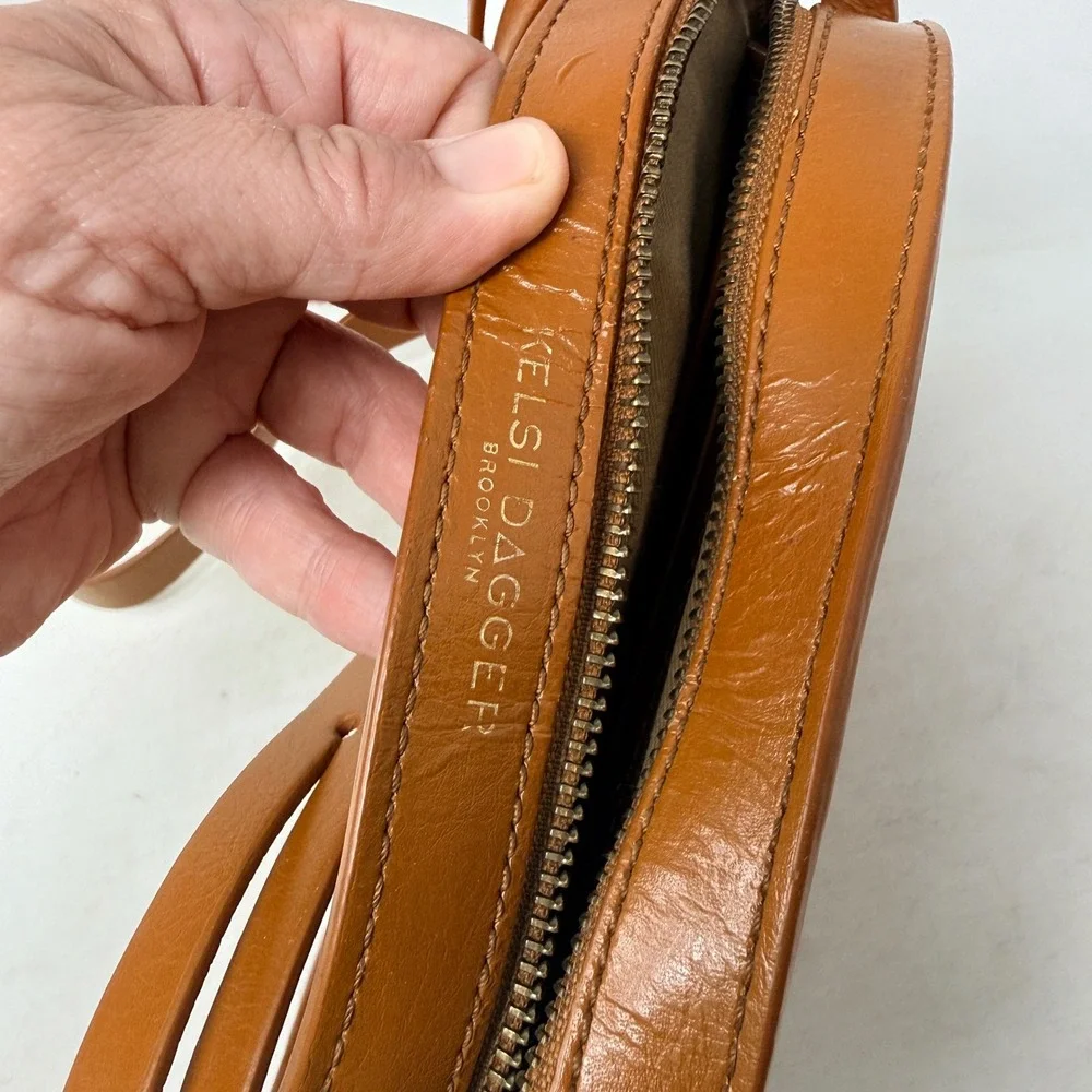 Madewell Crossbody Bag Brown Small Pebbled Leather Minimalist Everyday Timeless